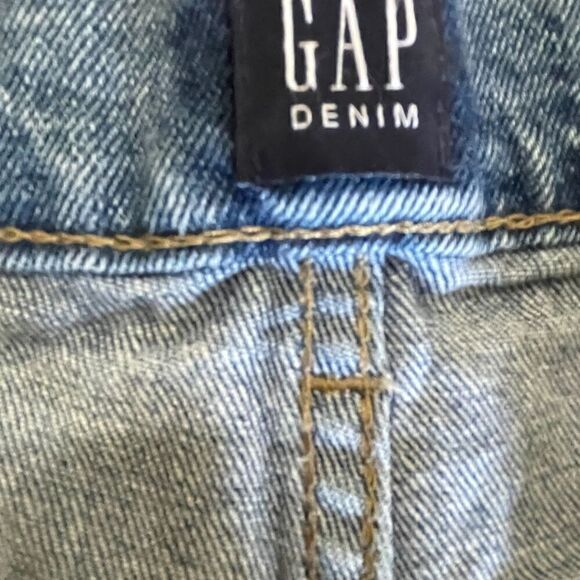GAP High Waisted Button Fly Destroyed Denim Shorts - size 6 - Picture 3 of 4